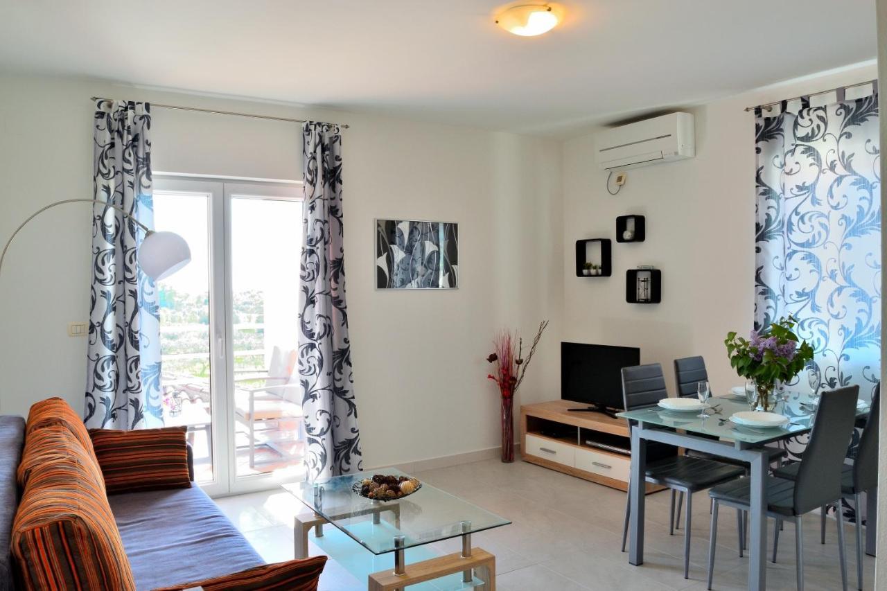 Apartment Domus Lauri Umag Exterior foto
